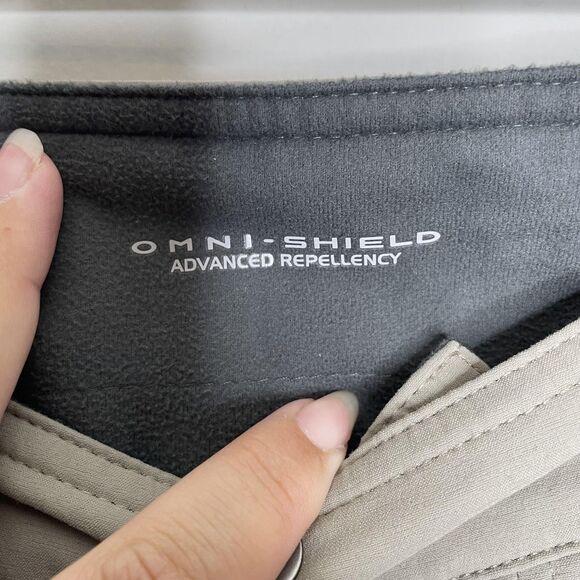 Columbia Pants Women 12 Beige Omni-Shield Advanced Repellency Convertible Hiking - Picture 5 of 14